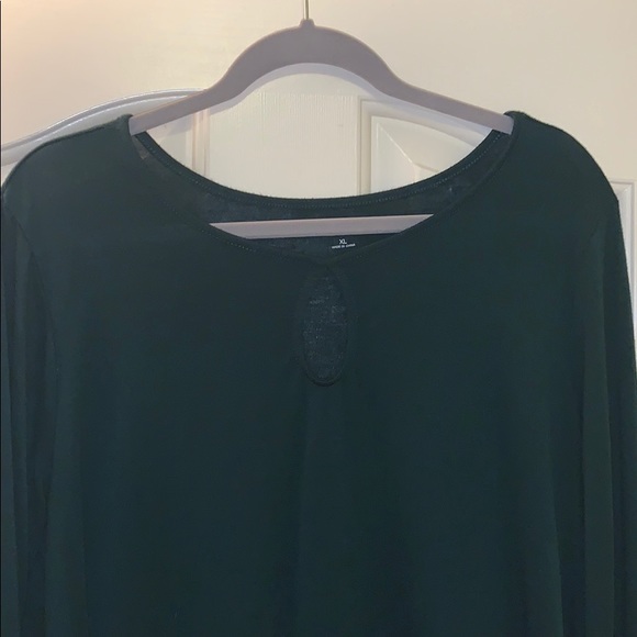 Hunter green ana bell sleeve tee - Picture 2 of 7